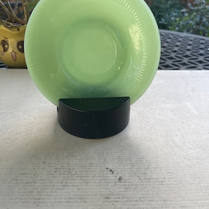 One Vintage Fire King Jadeite Jane Ray 6 &quot; Saucer Plates