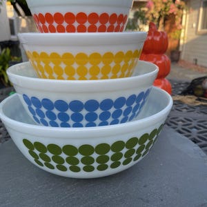 Pyrex Dot Mixing Bowls, Set of 4, 401, 402, 403 and 404, Made 1968 - 1973 Set #2