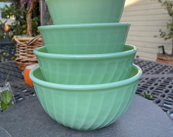 Vintage Fireking Jadeite Chili Bowl - Etsy Canada