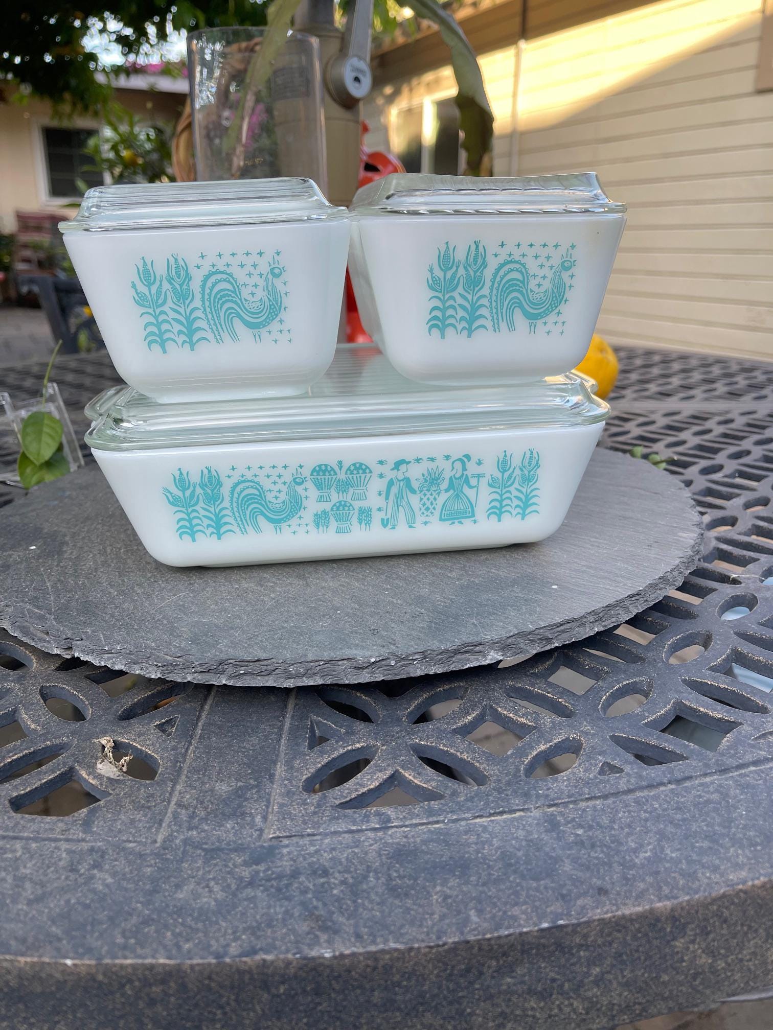 Pyrex Butterprint Set PYREX Amish Butterprint Full Set Butterprint Fridgies With Lids Vintage ...