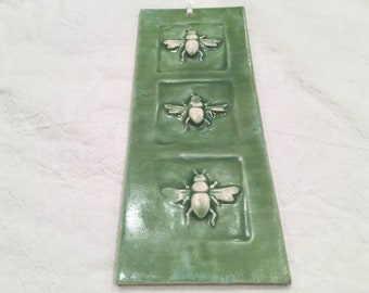 Triple Bee in Sage Green