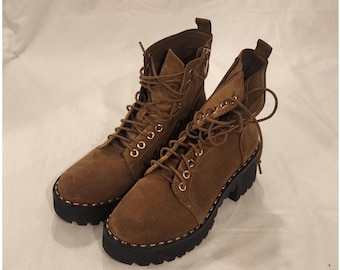 Vince Camuto Mecale Suede Combat Boots Brown Lug Sole Platform NWOT Size 7M