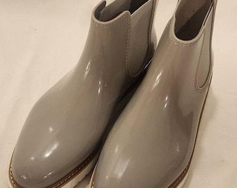 Cougar Kensington Waterproof Chelsea Rain Boots NIB Women's Size 11 Mist Gray