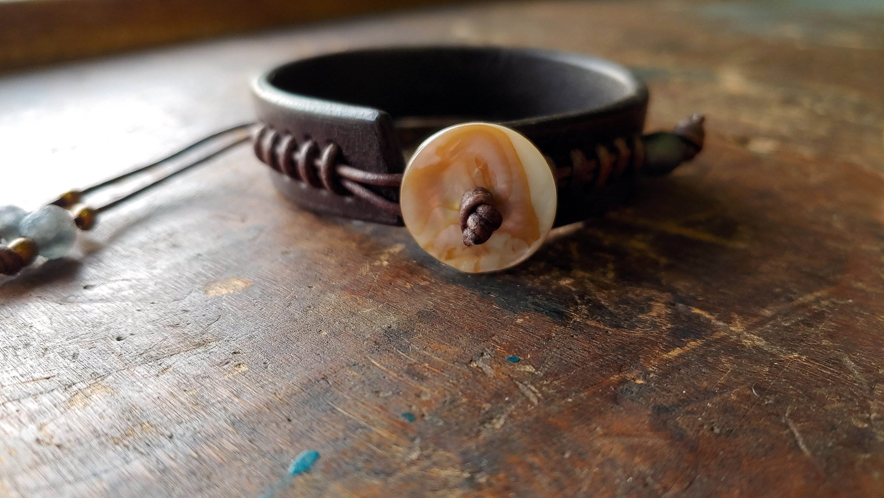 Cliff Booth Inspired Leather Bracelet Once Upon a Time in Hollywood Brad  Pitt Replica Cuff in NEW Colors Brown Tobacco & African Beads -   Australia