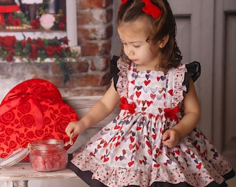 Girls Valentine Outfit, Girls Valentine Dress, Heart Dress, Valentine Dress, Cute Heart Dress, girls Valentine's Day Outfit