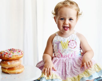 Baby Two Sweet Outfit, Two Sweet, Donut Romper, Girls Two Sweet Romper, Too Sweet, Birthday Outfit, Birthday Dress, Two Sweet Dress