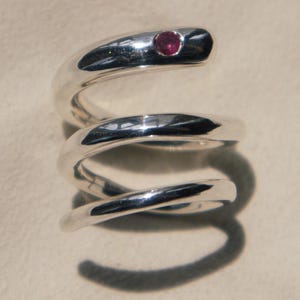 Pierścień spiralny z kamieni szlachetnych ze srebra próby 925, ręcznie robiona biżuteria owijana wokół głowy