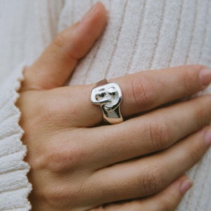 Woman Body Shape Ring, Silver Woman Body Ring, Statement Woman Ring, Scultpural ring, Female Body Shape Ring, Silver Ring, Ring