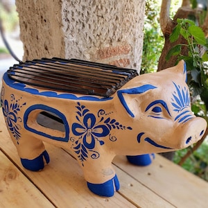 Handmade Terracotta pig Shaped Brazier with Floral Design - 17 Inch Buffet and Banquet Anafre, Includes Mexican Clay Pot and Iron Grill