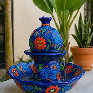 Hand-Painted Mexican Ceramic Water Fountain | Mexican Talavera Tabletop Water Fountain – Hand-Painted Ceramic Indoor Fountain – Colorful Mex imagen 1
