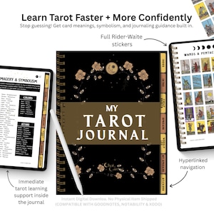 Könnte beinhalten: Ein digitales Tarot-Journal mit schwarzem Einband, goldenen floralen Akzenten und dem Titel "My Tarot Journal". Das Bild zeigt ein Tablet mit Tarotkartenbedeutungen und einen Stift. Der Text lautet "Learn Tarot Faster + More Confidently."