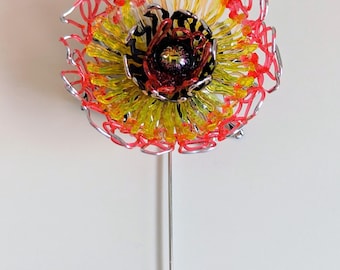 Épingle / broche fleur jaune orange - bijoux artistiques faits main / détails en argent