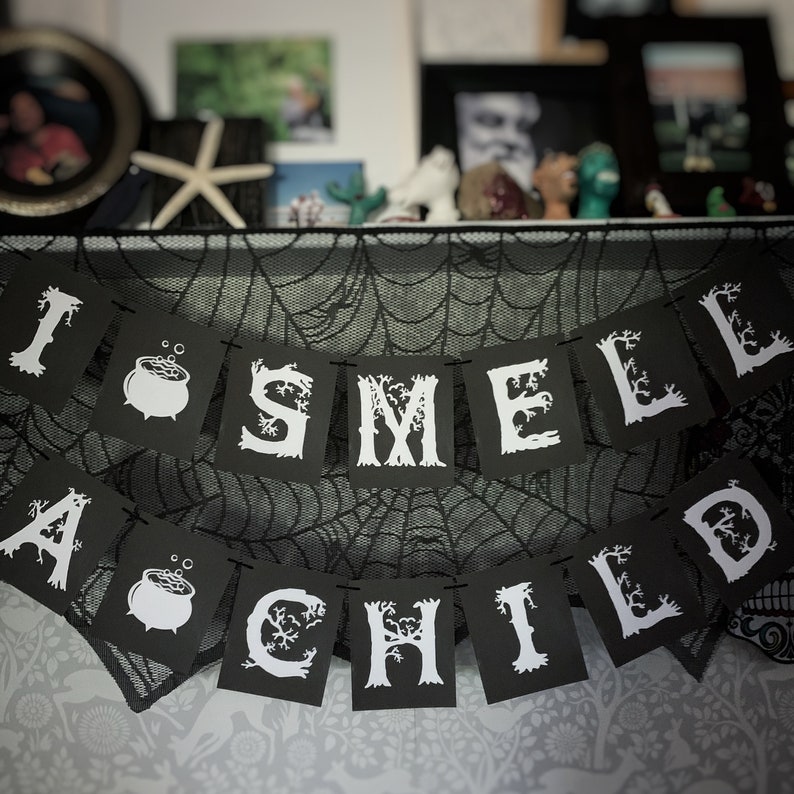 I Smell Children Hocus Pocus Halloween Party Garland, ready to hang halloween decor, trunk or treat decorations, spooky halloween banner image 2