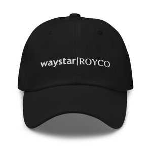 以下が含まれることがあります： 「waystar|ROYCO」と白く刺繍された黒いベースボールキャップ。