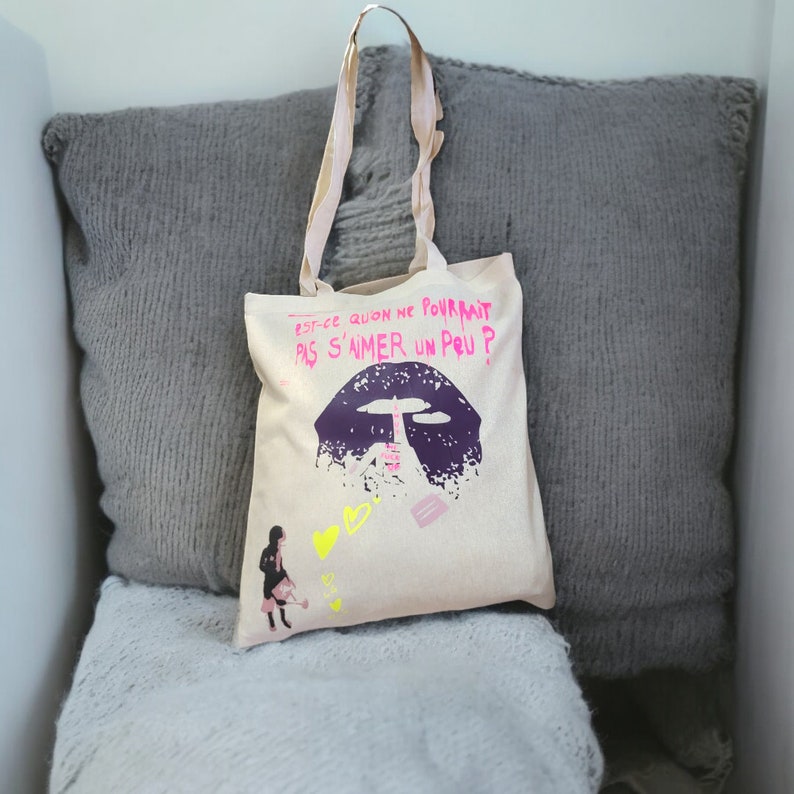 Tote bag image 3