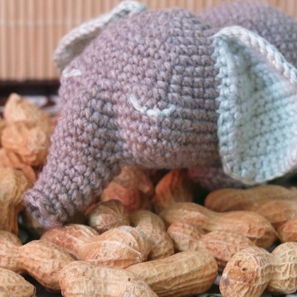 Darling Elephant crochet pattern PDF