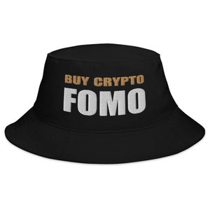 Koop nu Crypto en FOMO in Bitcoin Ethereum Bucket Hat