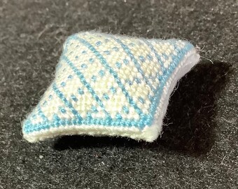 Dollhouse Miniature Needlepoint - Off-White Square Pillow with Diamond Pattern in Blue