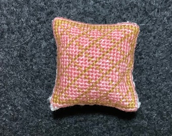 Dollhouse Miniature Needlepoint - Pink Square Pillow with Old Gold Diamond Pattern (Color Set B)