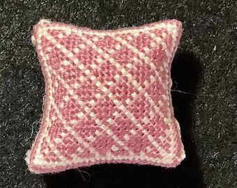 Dollhouse Miniature Needlepoint - Soft Rose Square Pillow with Diamond Pattern in Off-White