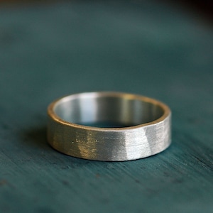 Wedding Band - Wedding Ring - Hammered Band - Wedding Band Ring - Unisex Wedding Ring -  Rustic Wedding Ring - Mens Wedding Ring R4056