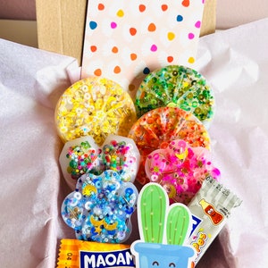 Picky Pad box (6 picky pads)• Gift • Sensory Aid • Latex Free • Fidget Pad • Beaded • Distraction • Fidget Aid • Soft Fidget • Picking • POP