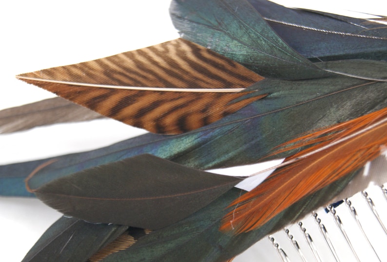Elegant British feather hair combs with velvet ribbon bow