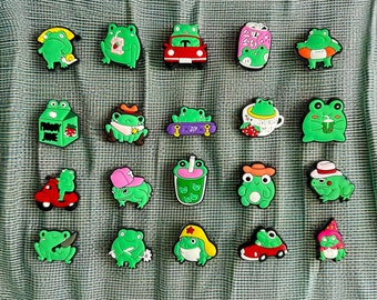 Kikker Croc Charms | Leuke Kikkers & Padden Jibbitz | Kikker met een mes Schoenclips