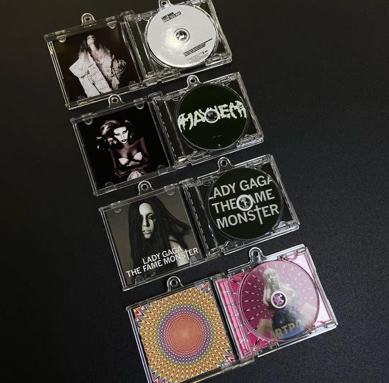 レディー・ガガ ミニチュアビニールキーホルダー | メイヘム、ボーン