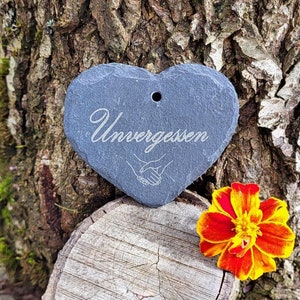 Small slate heart for bereavement – memorial saying 'Unforgettable