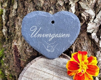 Small slate heart for bereavement – memorial saying 'Unforgettable