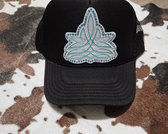 Sombrero con parche de puntada de bota