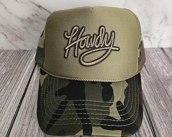Boné Howdy Camo Trucker