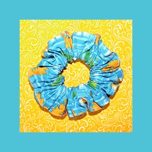 Handmade Floral Cotton Fabric Scrunchies: Blue & Yellow Flower Hair Ties for Summer Accessories