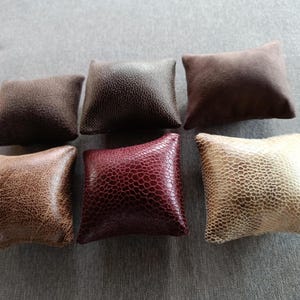 Elegant Watch Pillows for Men, Premium Display Cushions for Watch Boxes, exclusive Jewelry Storage, gift for watch collector