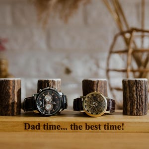 Elegant Wooden Watch Stand for 4 Watches, Men&#39;s Jewelry Organizer for Nature Lovers, Cozy and Stylish Natural Display for Watch Enthusiasts