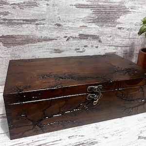 Elegant Brown Watch Box for 10 Watches with  Wood Lid, Luxury Display, Scratch-Free Storage, Perfect Gift for Him, Timeless Design,