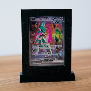3D-Druck TCG Toploader Stand Pokémon & Magic The Gathering | Perfekte Präsentation und Schutz | Sammelkartenzubehör | Geschenk für Sammler