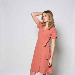 Summer short sleeve wrap dress with pockets and belt in linen