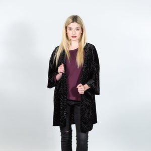 Jana kimono inspired robe in black velvet burnout image 1