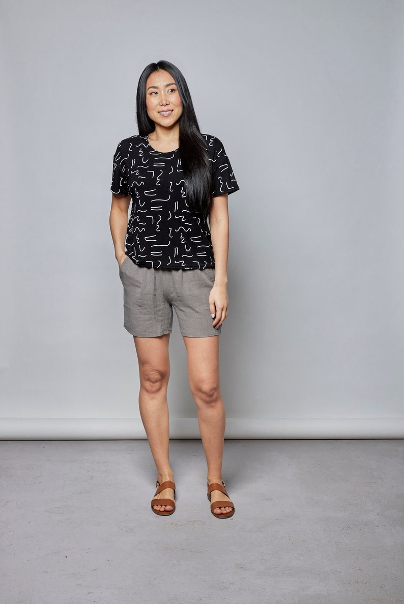 Black loose fitting t-shirt with drop sleeves in bamboo jersey/ Tamara top image 2