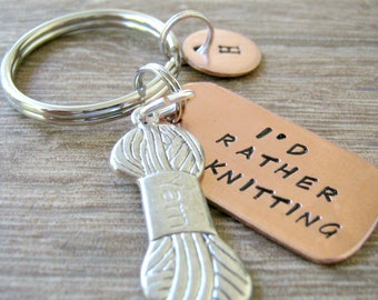 Personalized Knitter Keychain, Personalized Knitting Keychain, I'd Rather Be Knitting keychain, initial disc option