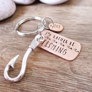 Stylish Fishing Keychain For Men - Perfect Gift For Anglers And Outdoor  Enthusiasts - Temu Australia