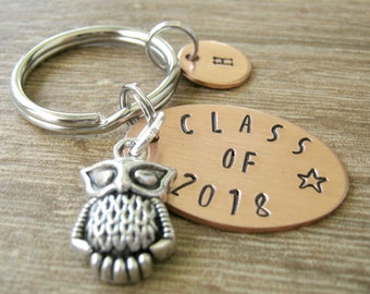 Class of 2024 Keychain, owl charm, graduate gift, graduating senior, graduation gift, option to personalize, read listing