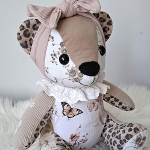 Oso de peluche conmemorativo del peso al nacer, Oso de recuerdo, Oso de peluche de recuerdo, Hecho con ropa de bebé, Hecho a mano