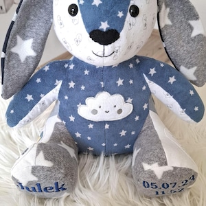 Geburtsgewicht-Hase, personalisierter Erinnerungshase, Patchwork-Stofftier aus Babykleidung als Andenken