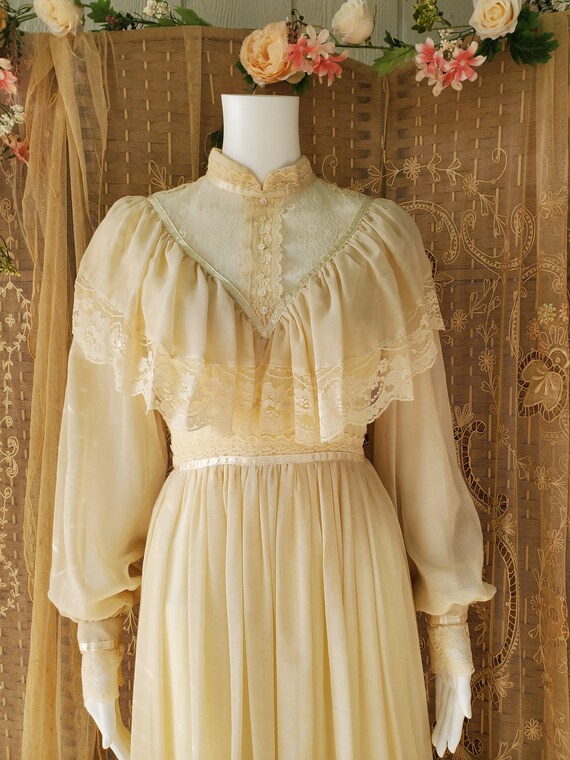 70's Gunne Sax Ivory Maxi Wedding Dress Boho Hipp… - image 2