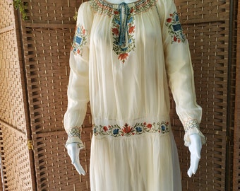 1920s Embroidered Peasant Hungarian Dress