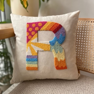 Funda de almohada con letras personalizadas, funda de almohada hecha a mano con aguja perforada, decoración de habitación, idea de regalo para recién nacidos, regalo de San Valentín