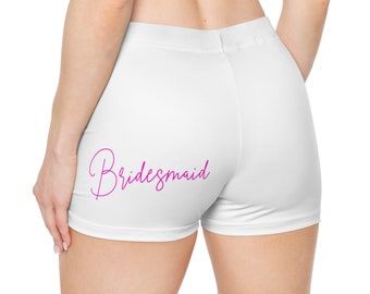 "Weiß-Pink ""Bridesmaid"" Frauen Shorts (AOP)"